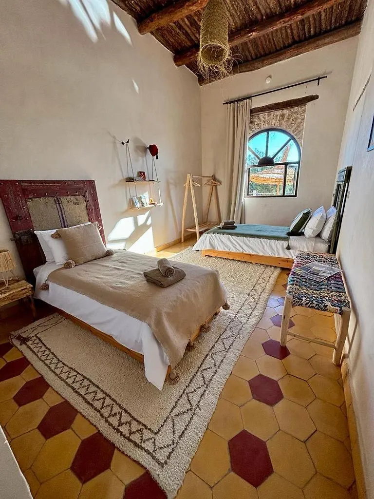Vendégház Maison La Chevre Hotel Szavíra