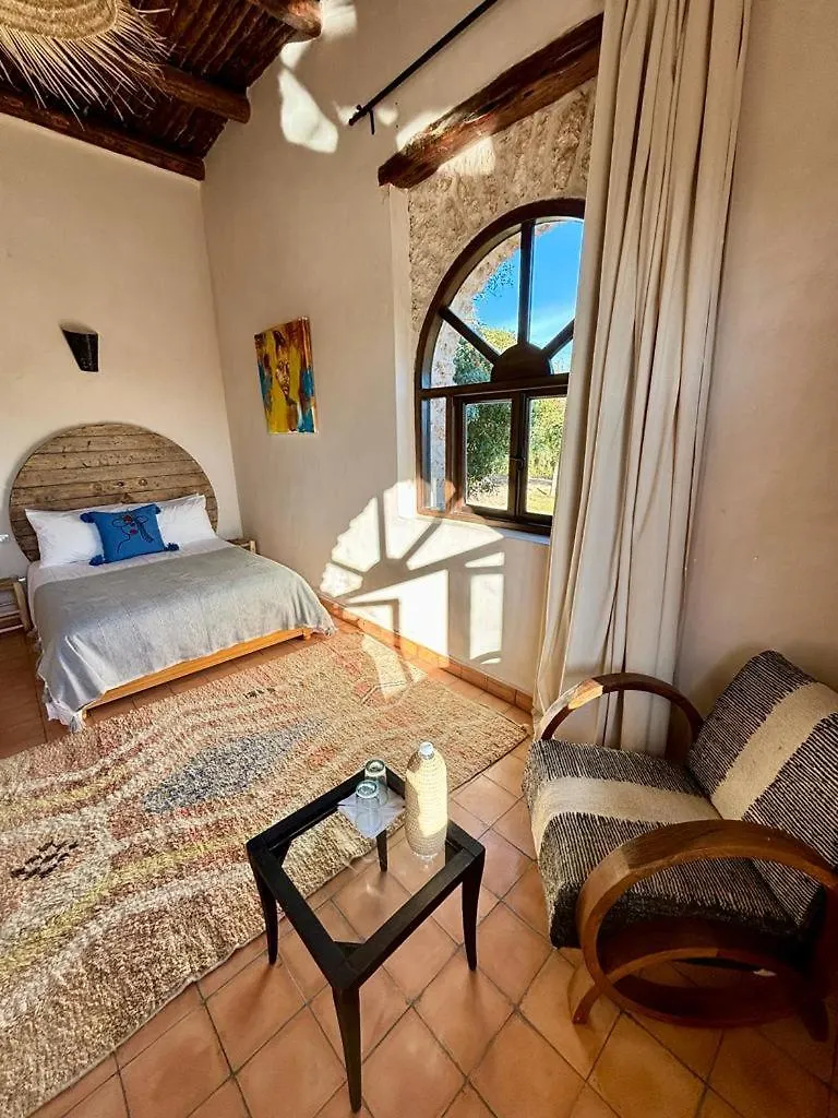 Maison La Chevre Hotel Szavíra Vendégház